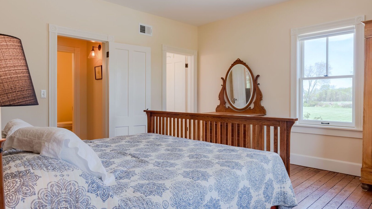 Photo of Bedroom in Matunuck