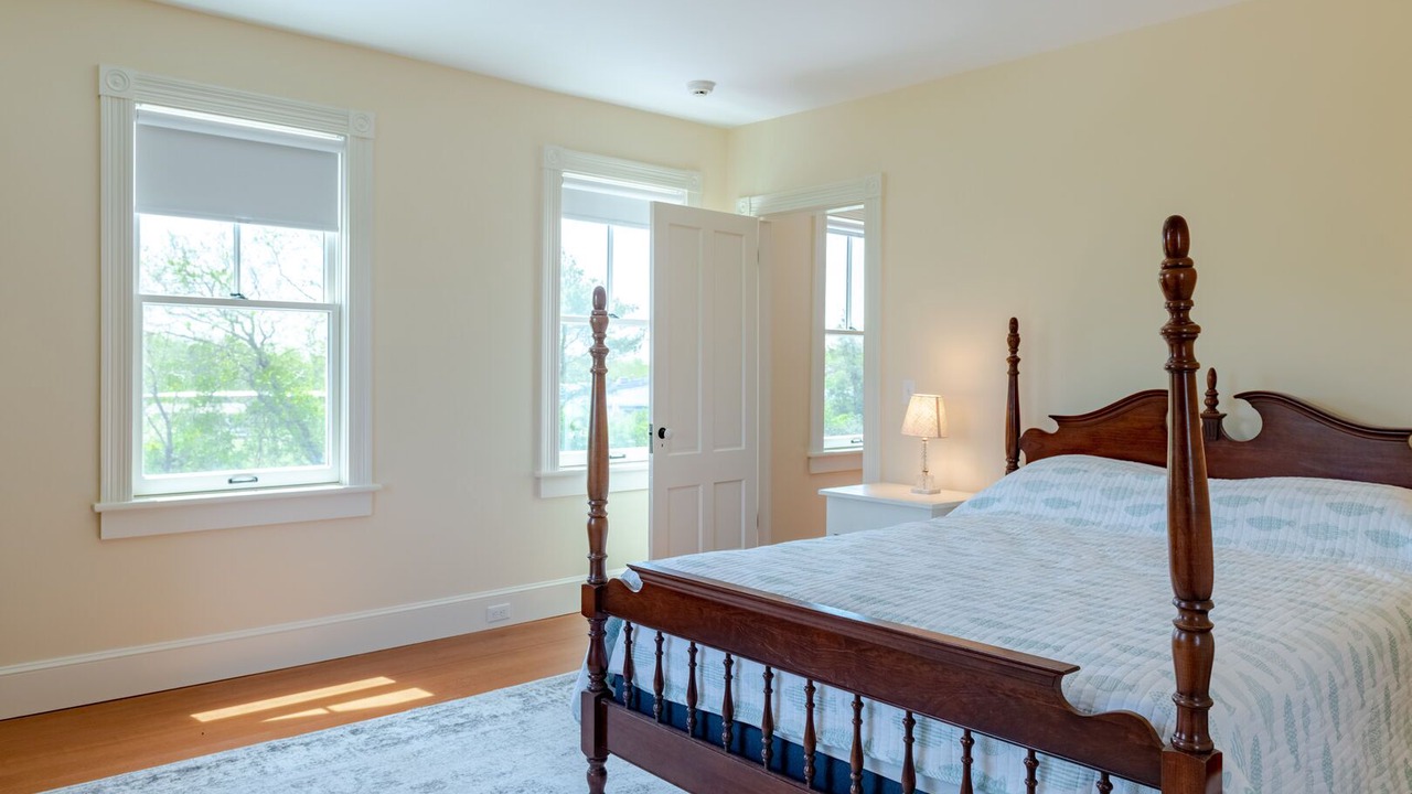 Photo of Bedroom in Matunuck
