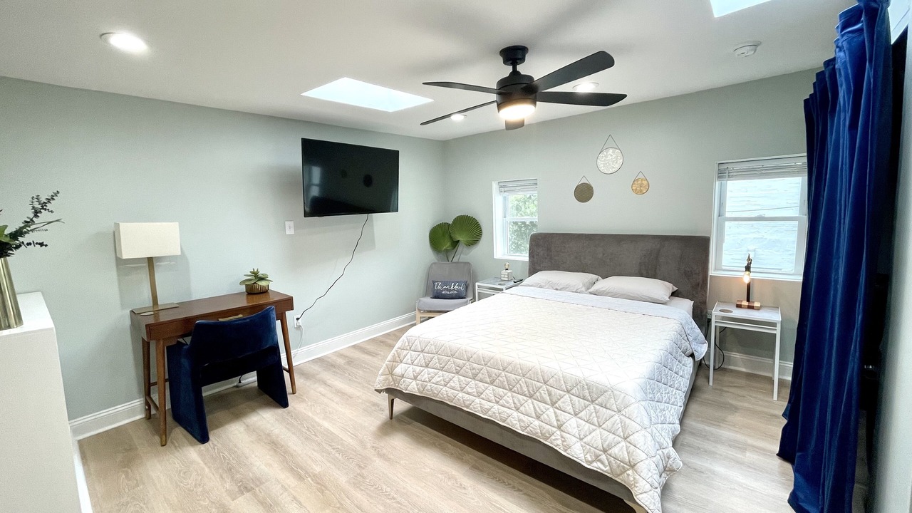 Photo of Bedroom in Cardozo