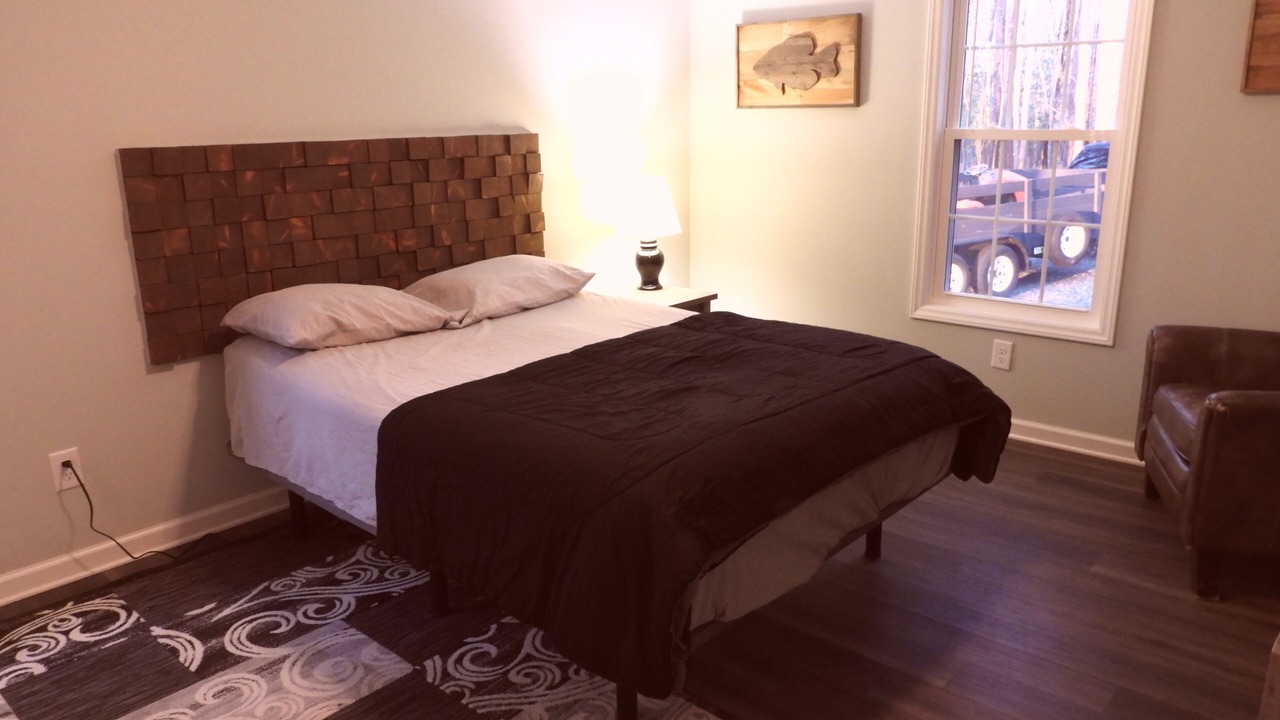 Photo of Bedroom in Merifield Acres