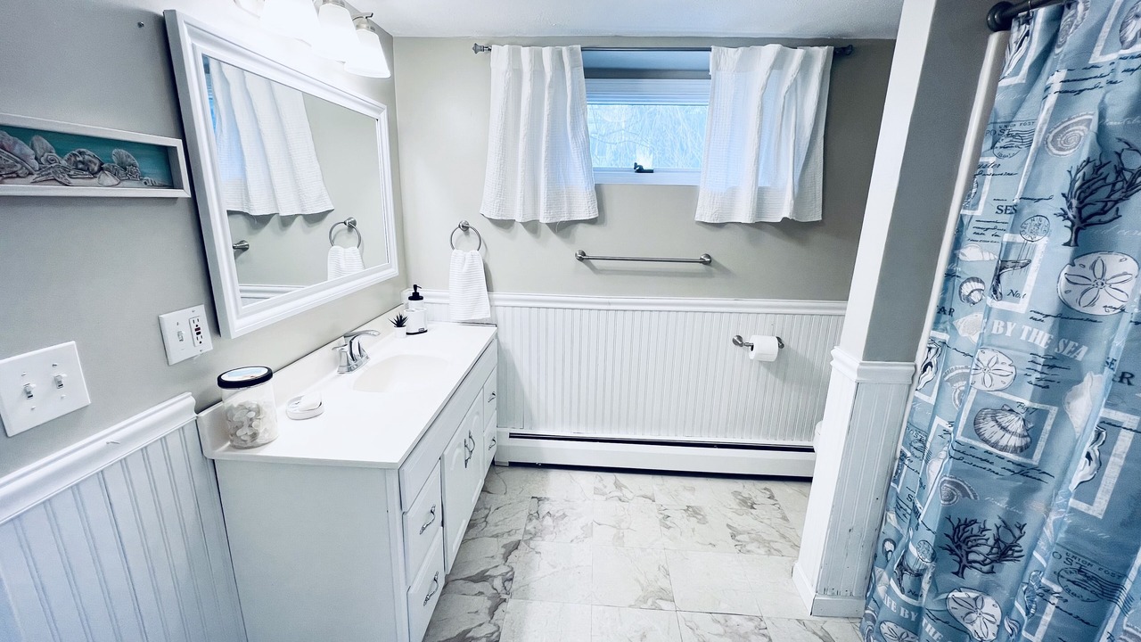 Photo of Bathroom in Jamestown