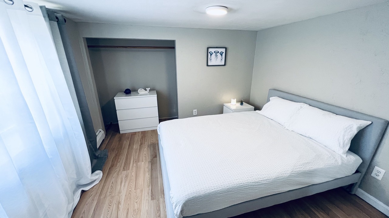 Photo of Bedroom in Jamestown