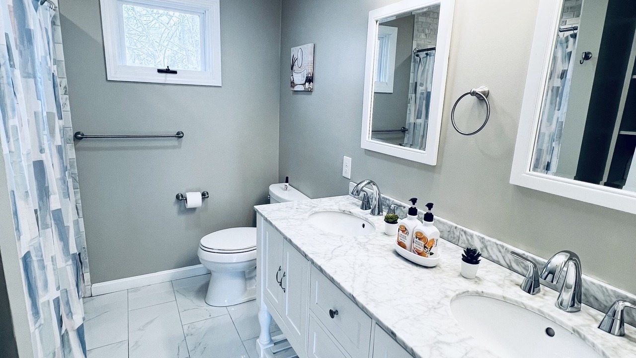 Photo of Bathroom in Jamestown
