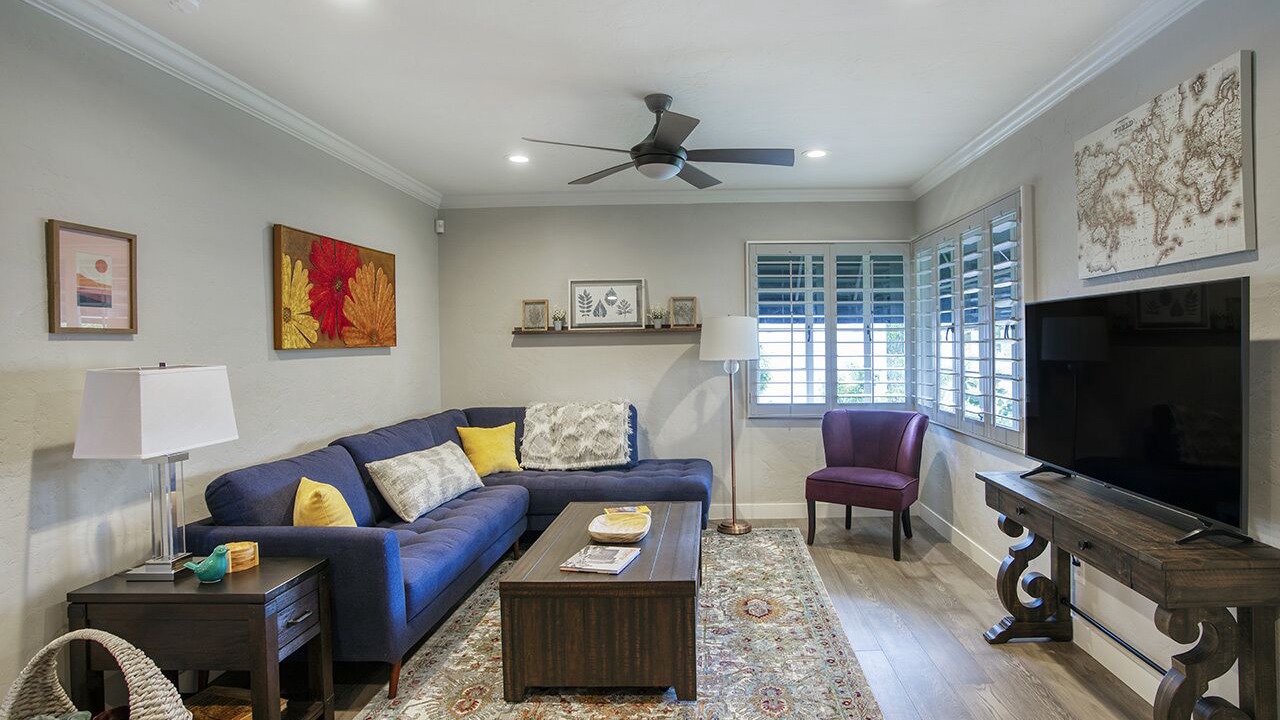 Photo of Livingroom in Encanto