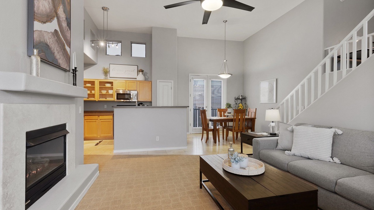 Photo of Livingroom in Kierland