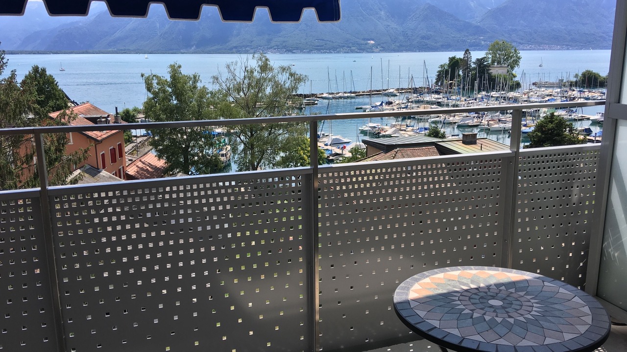 Photo of Patio Balcony in Montreux