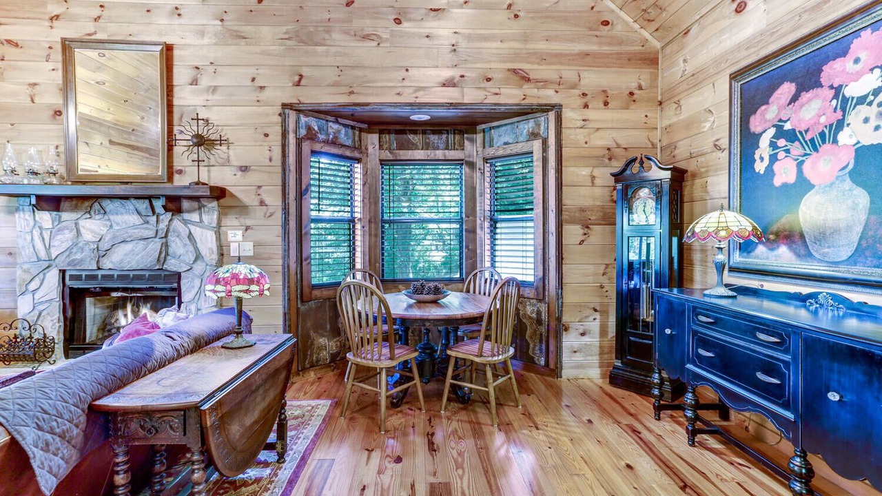 Photo of Livingroom in Hayesville