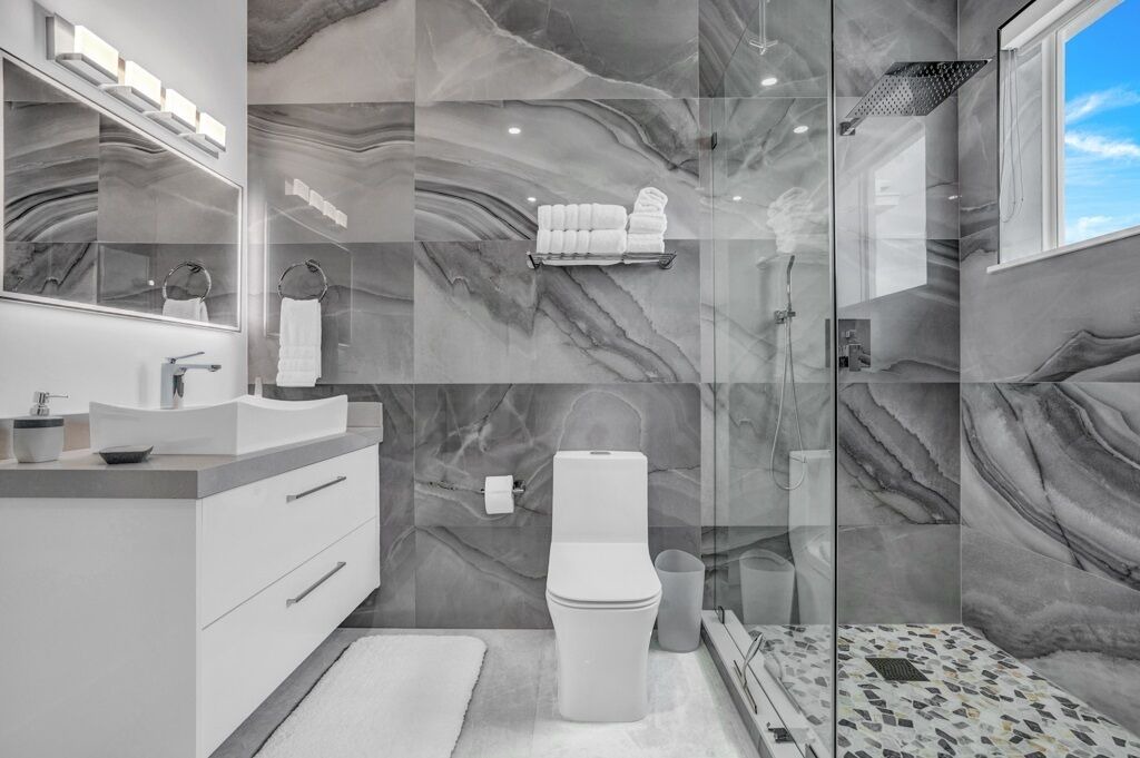 Photo of Bathroom in Coury