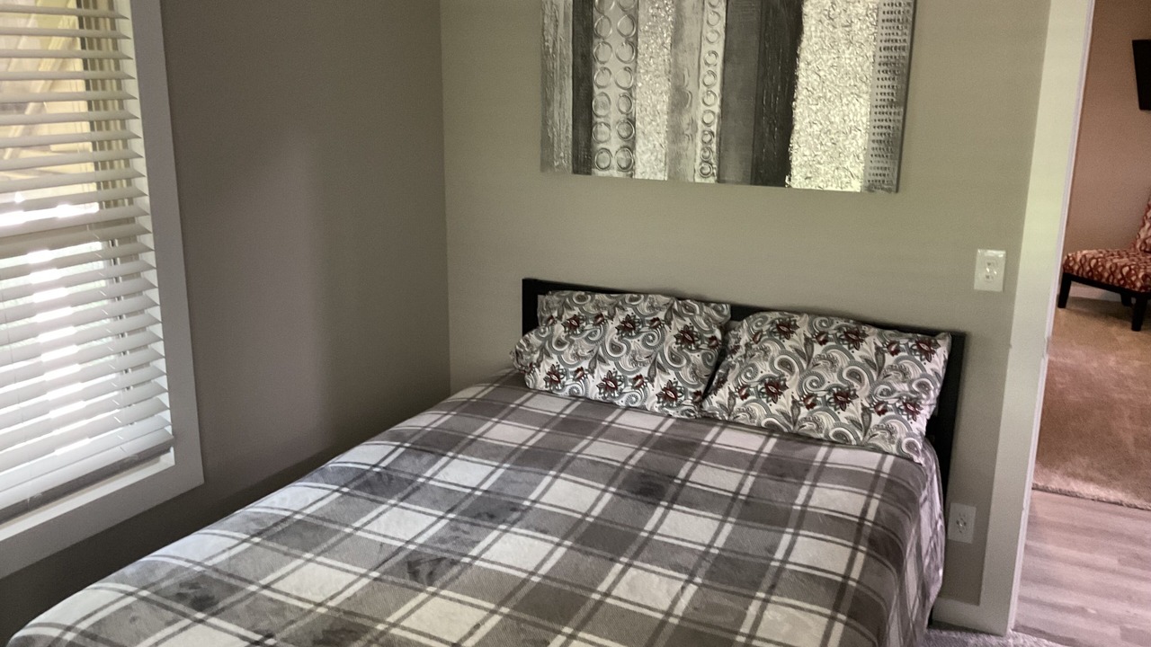 Photo of Bedroom in Central Arlington