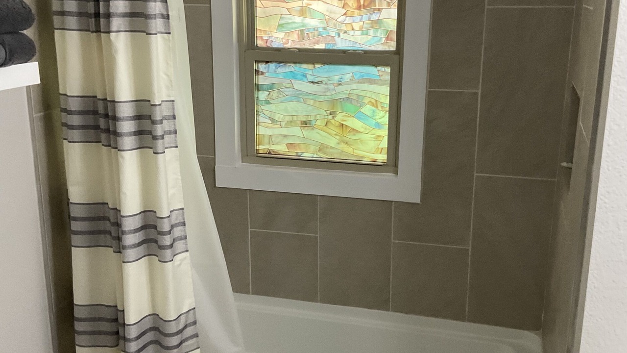Photo of Bathroom in Central Arlington