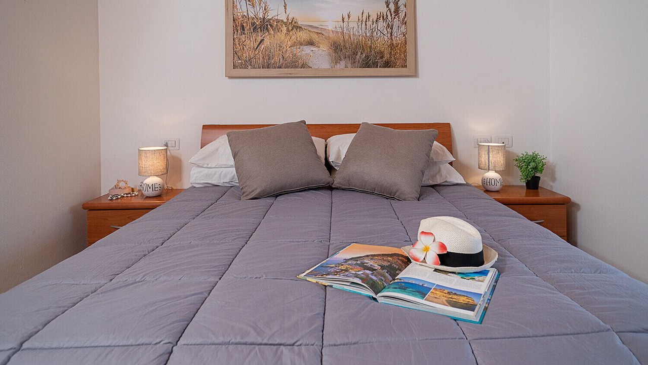 Photo of Bedroom in Cola