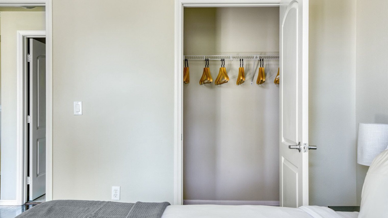 Photo of Bedroom in Warner Center