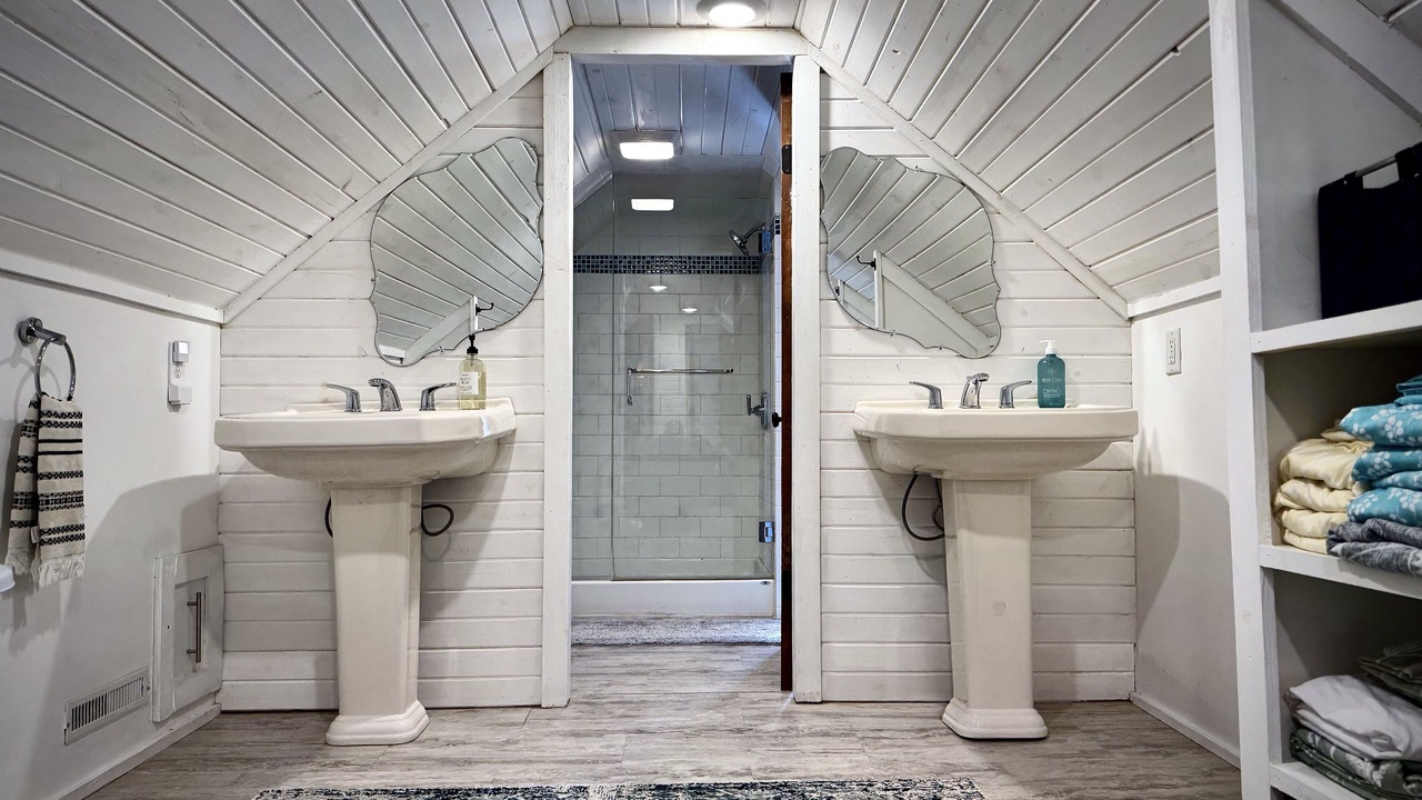Photo of Bathroom in Merrimac
