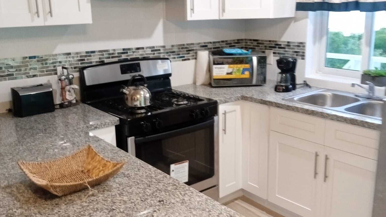 Photo of Kitchen in Great Harbour Cay