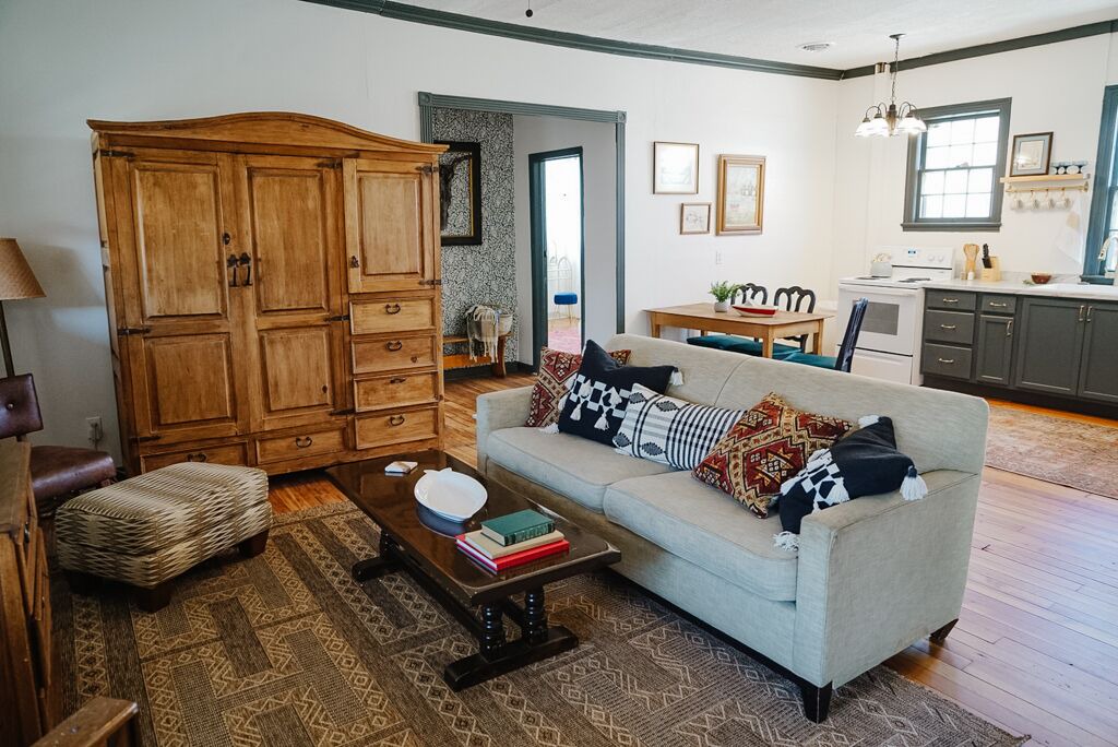 Photo of Livingroom in Clarksville