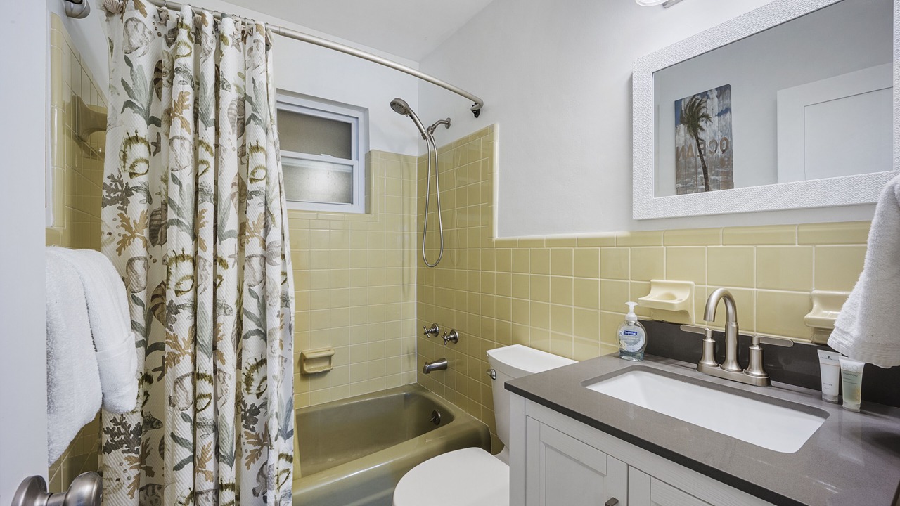 Photo of Bathroom in Marathon