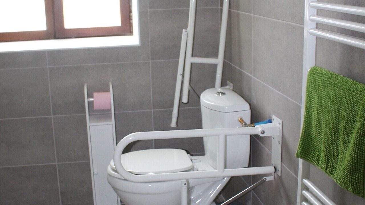 Photo of Bathroom in Fresne-la-Mere