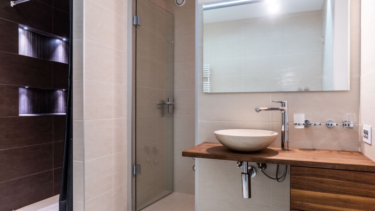 Photo of Bathroom in Montreux City Centre
