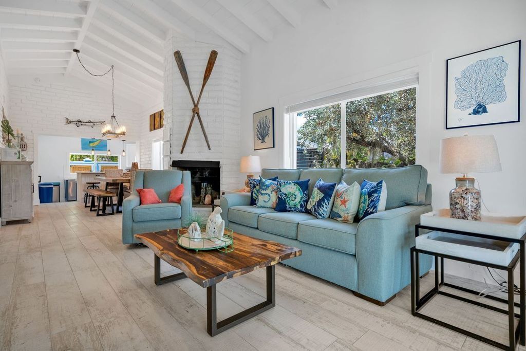 Photo of Livingroom in Marathon