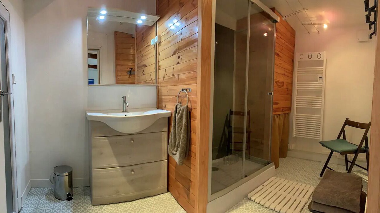 Photo of Bathroom in Pessac