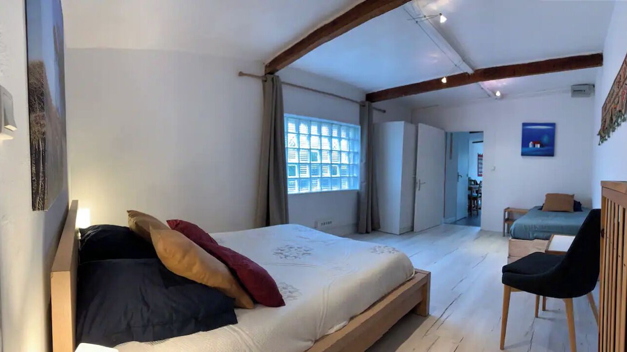 Photo of Bedroom in Pessac