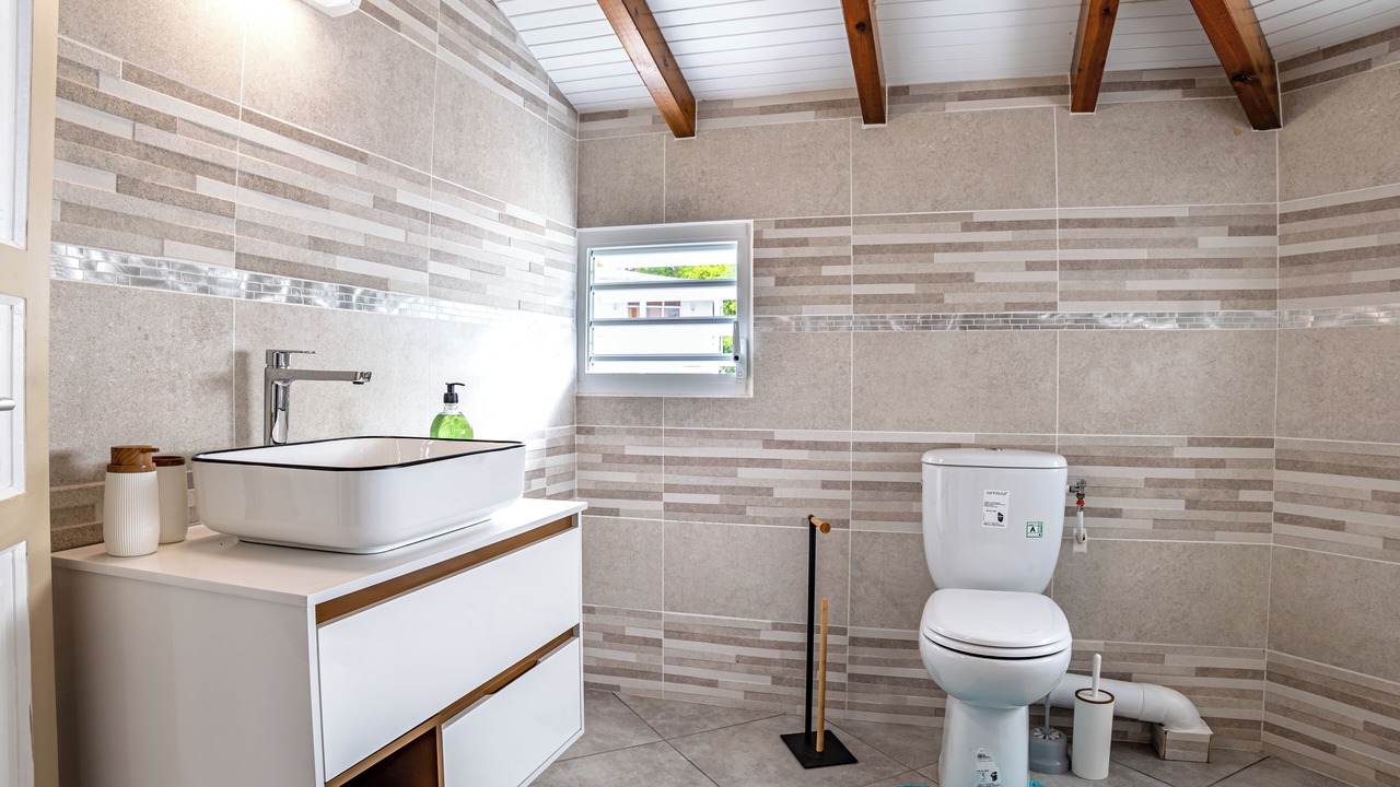 Photo of Bathroom in Pointe-Noire