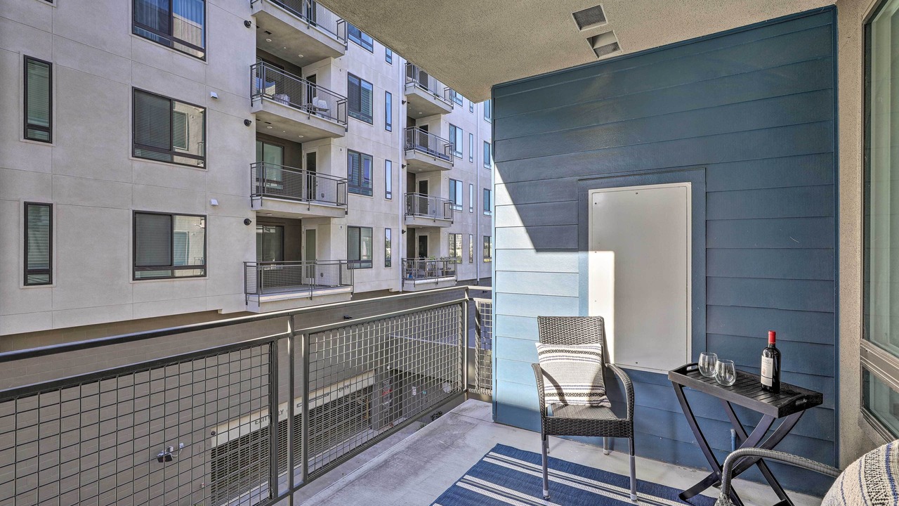 Photo of Patio Balcony in Irvine Business Complex