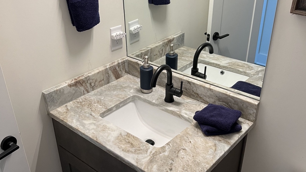 Photo of Bathroom in Shelby Hills