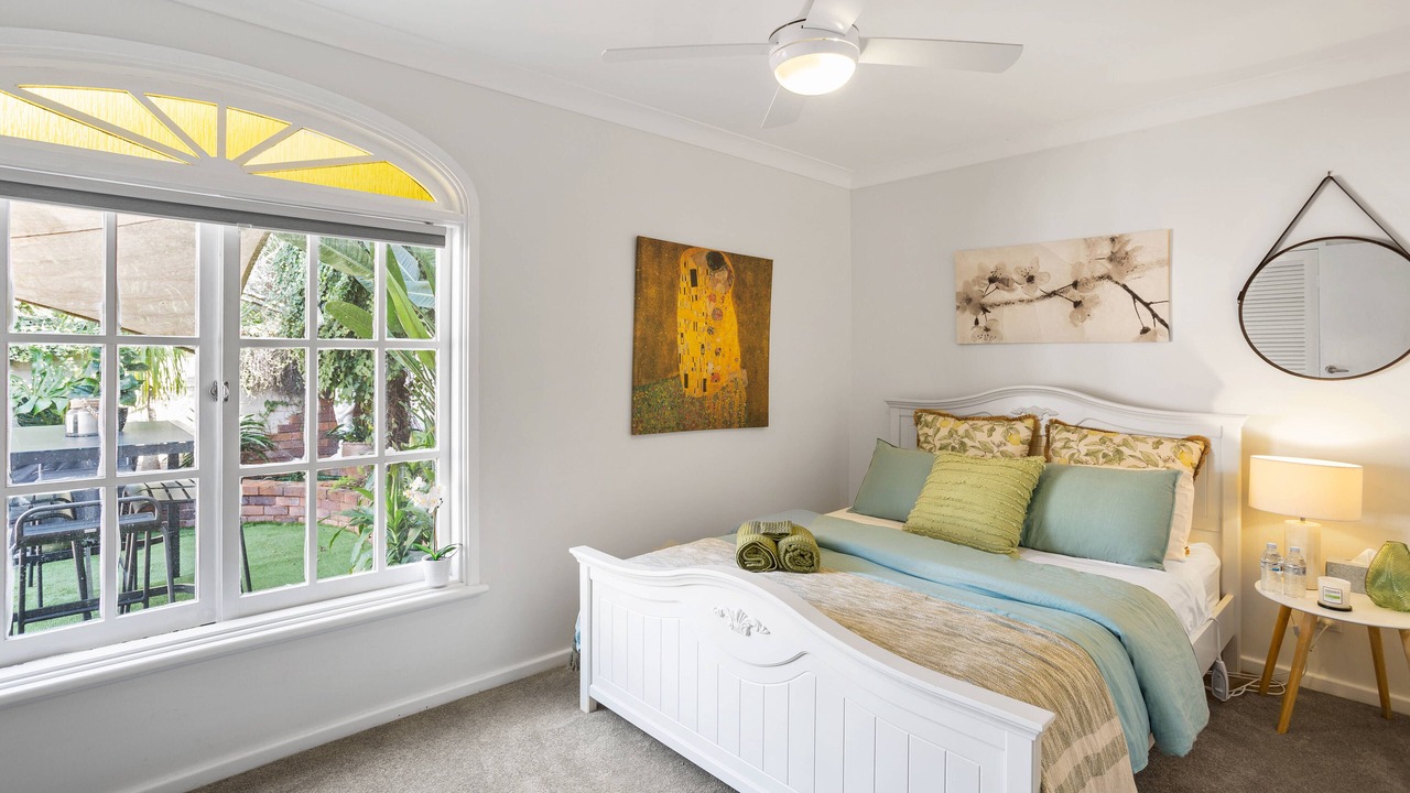 Photo of Bedroom in Mount Riverview