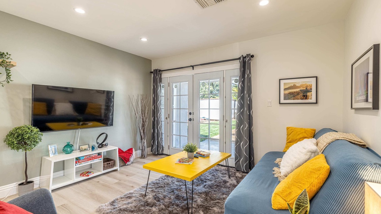 Photo of Bedroom in Tarzana
