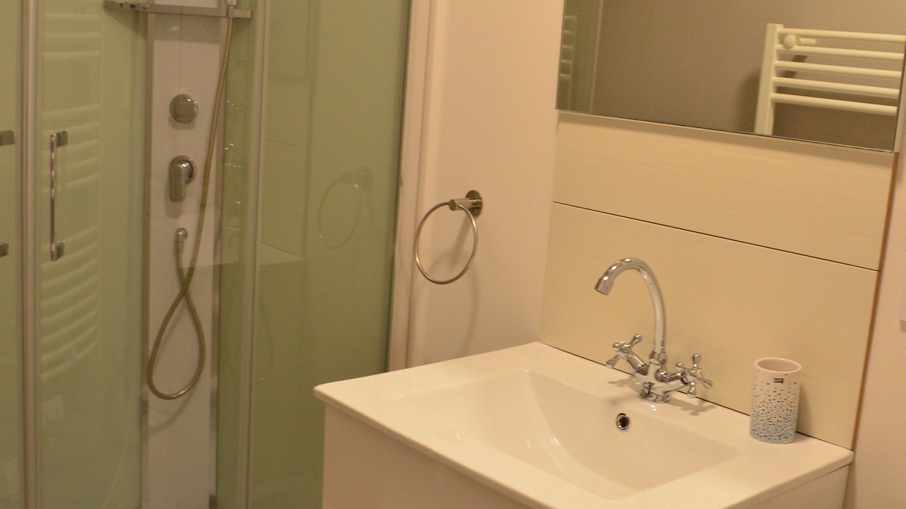 Photo of Bathroom in Poce-sur-Cisse