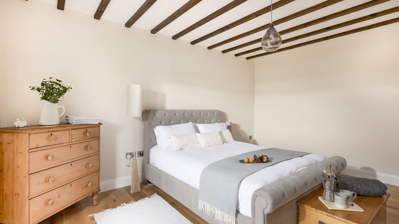 Photo of Bedroom in Brent Knoll