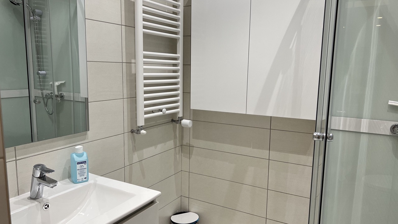 Photo of Bathroom in Militari