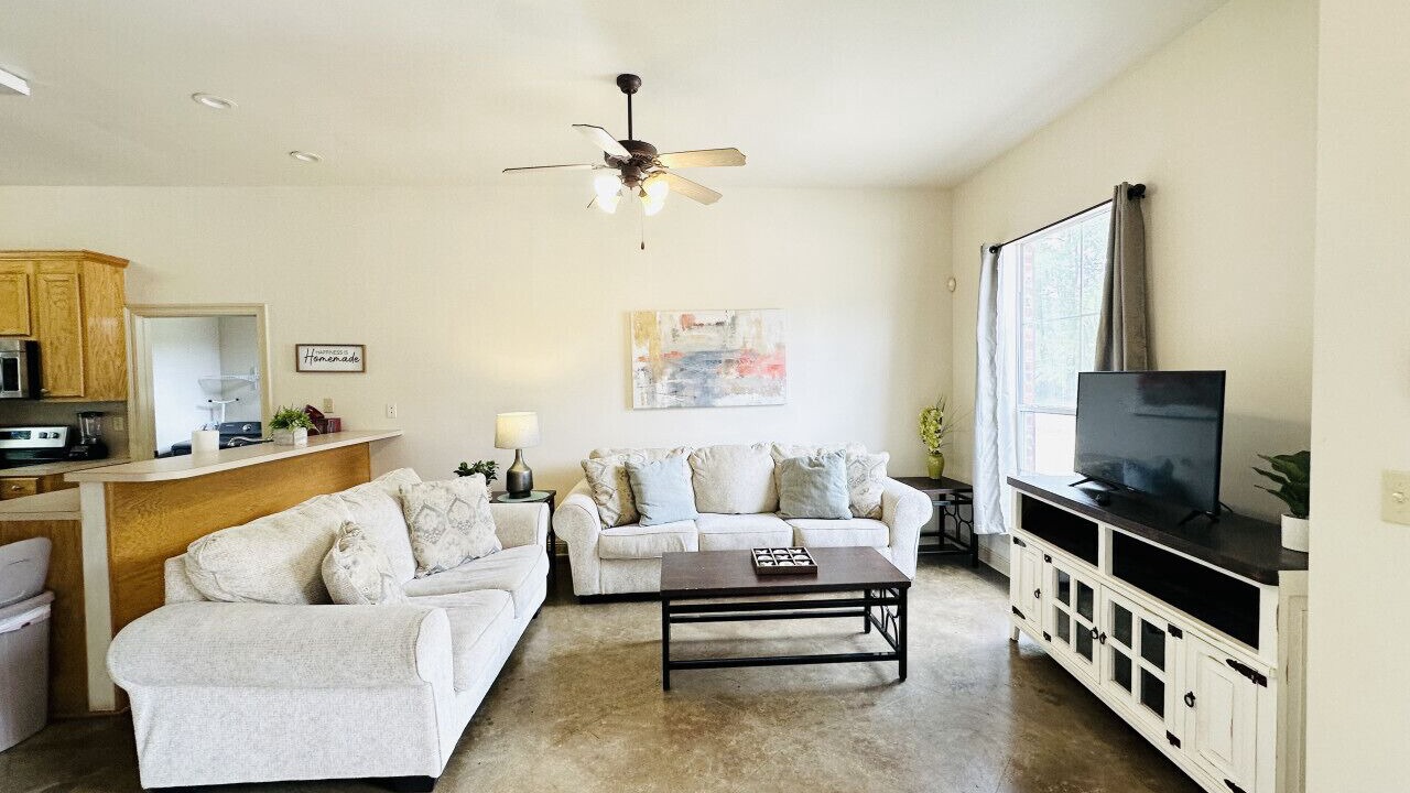 Photo of Livingroom in Pine Grove