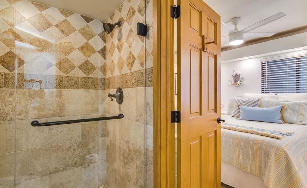 Photo of Bathroom in Sand Key