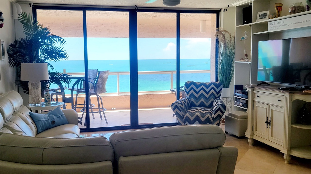 Photo of Livingroom in Sand Key