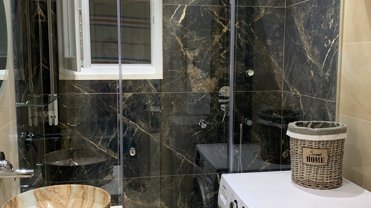 Photo of Bathroom in Golem