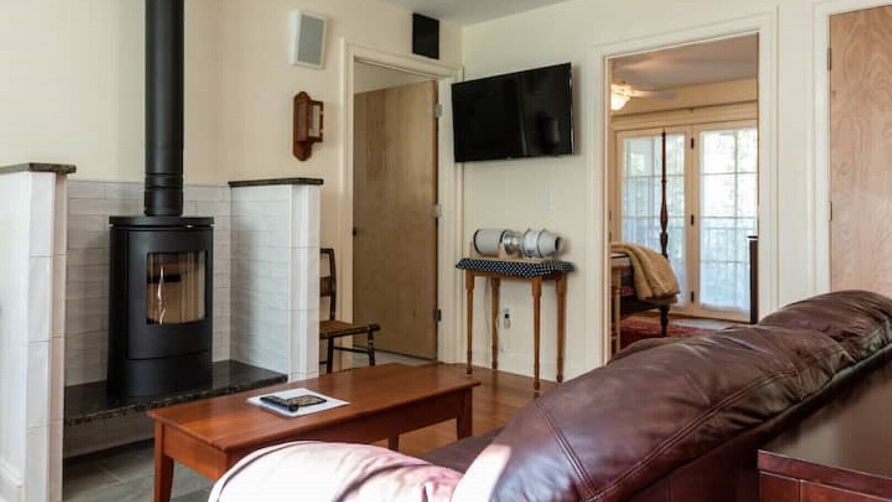 Photo of Livingroom in Barracks Rugby