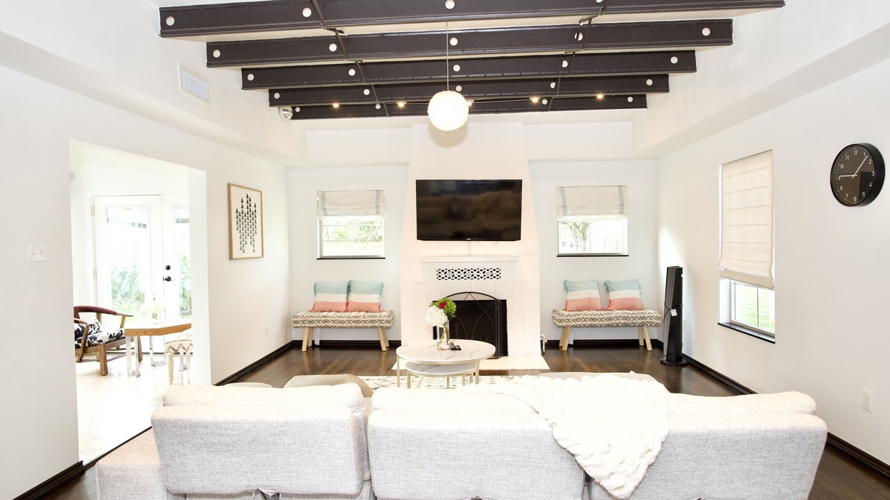 Photo of Livingroom in MacGregor