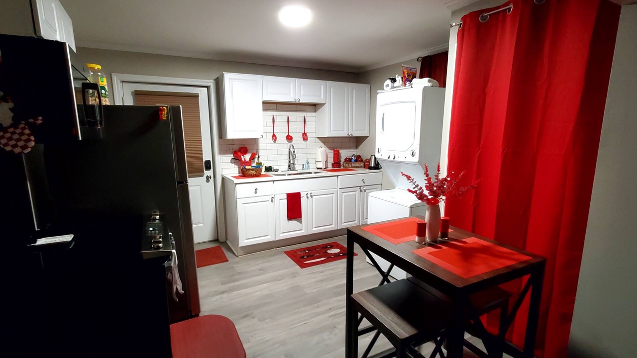 Photo of Kitchen in Hurwood Heights
