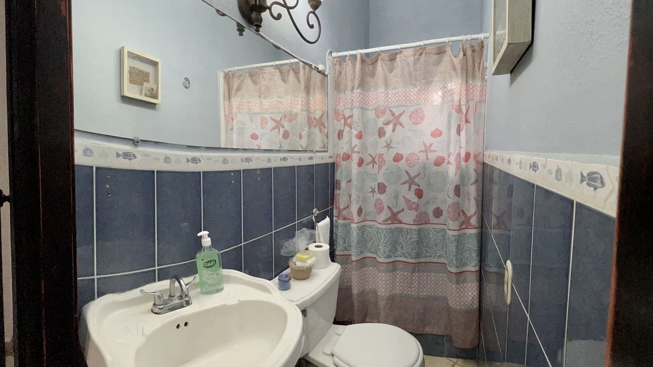 Photo of Bathroom in Roatan