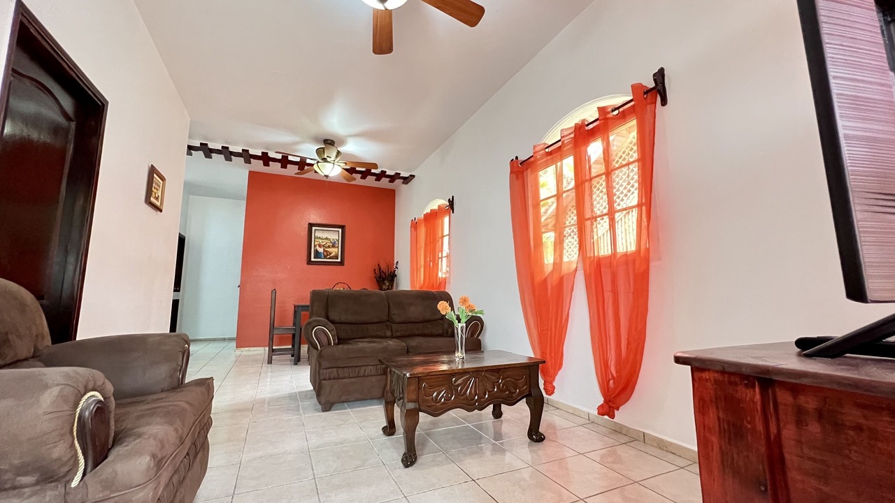Photo of Livingroom in Roatan