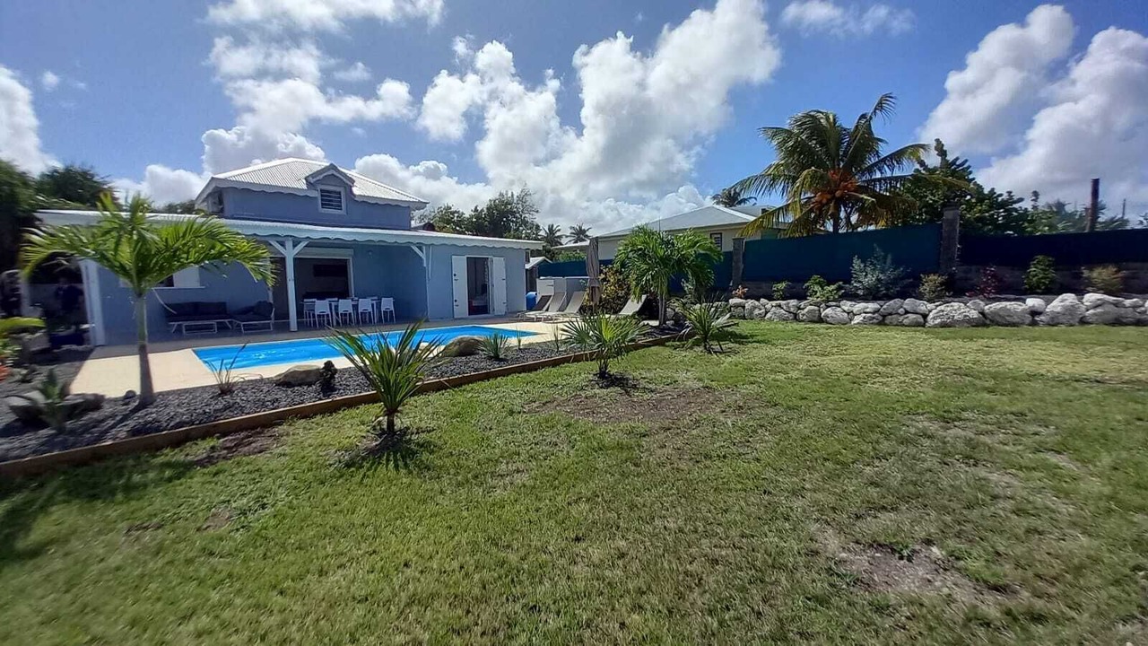 Photo of Outdoor in Morel