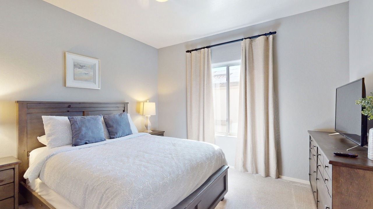 Photo of Bedroom in Arabian Crest