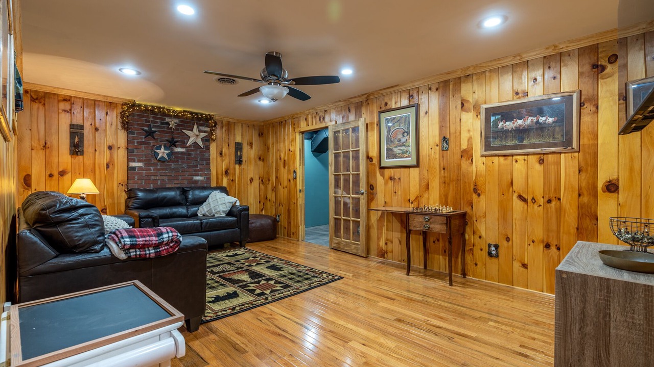 Photo of Livingroom in Rushville