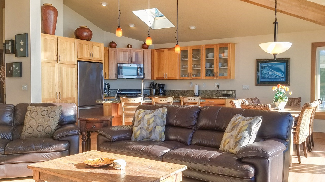 Photo of Livingroom in Happy Camp Hideaway