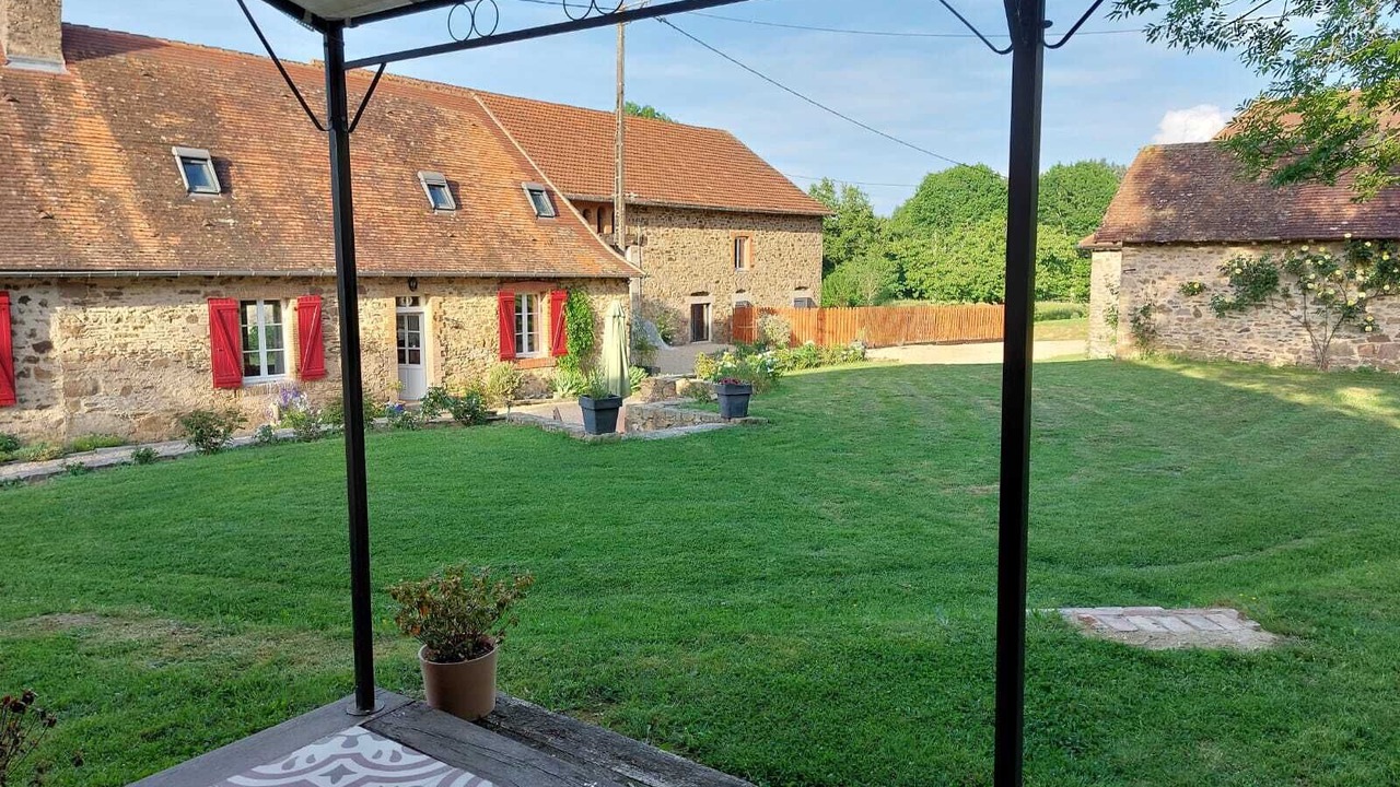 Photo of Patio Balcony in Saint-Yrieix-la-Perche