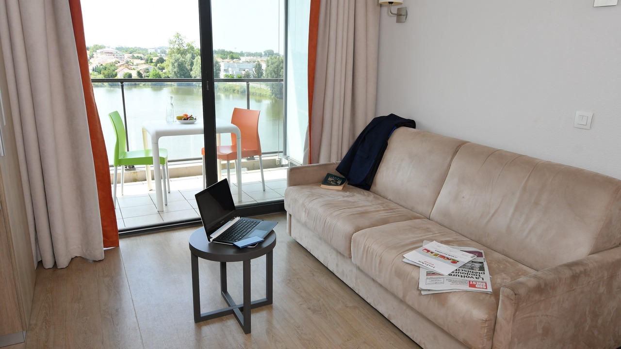 Photo of Bedroom in Bordeaux-Lac