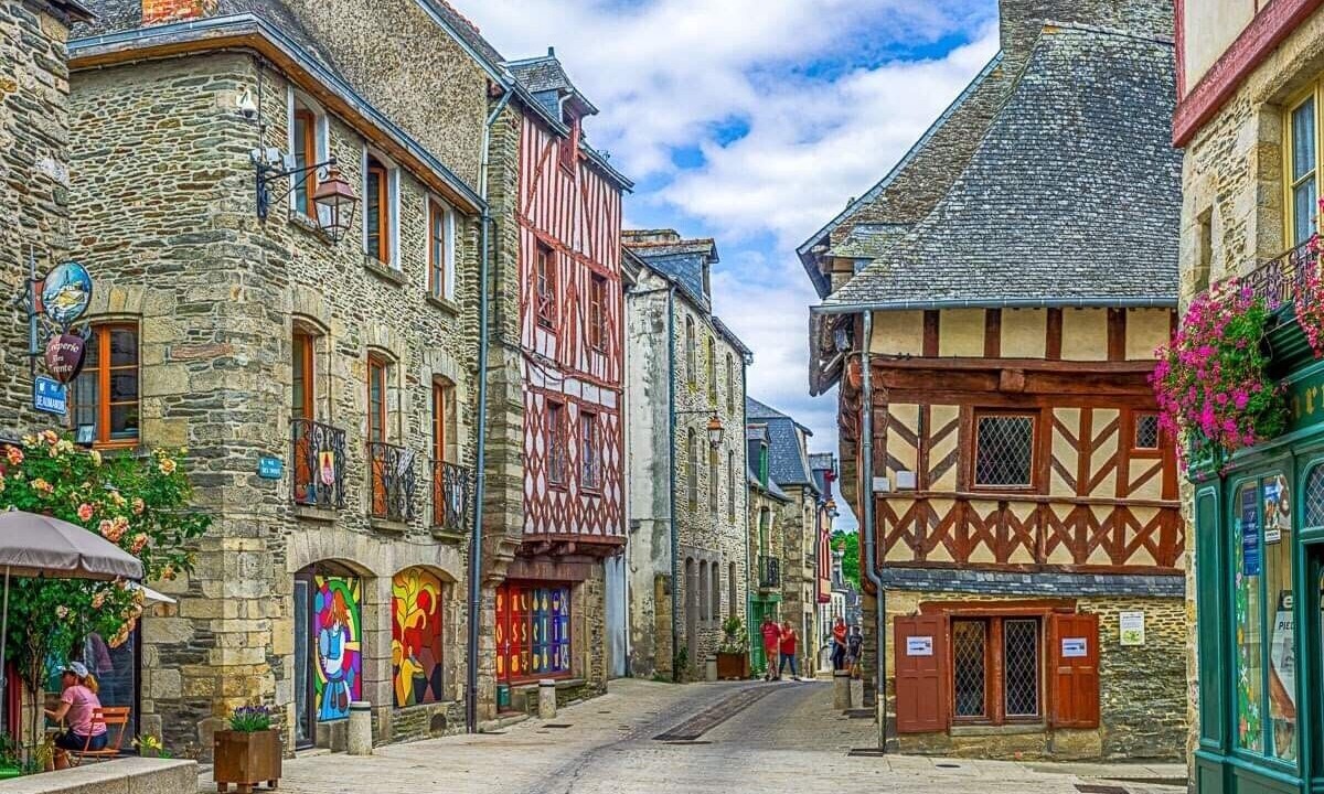 Photo of Others in Caurel