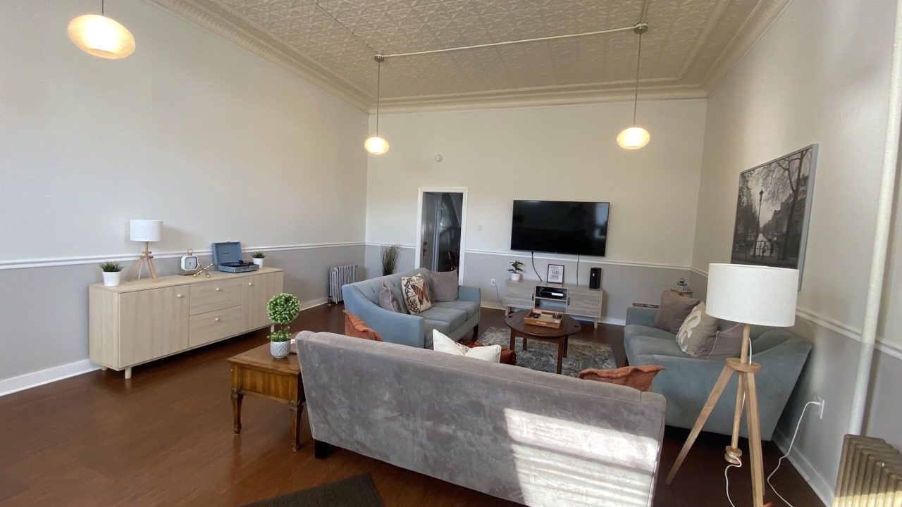 Photo of Livingroom in Exeter